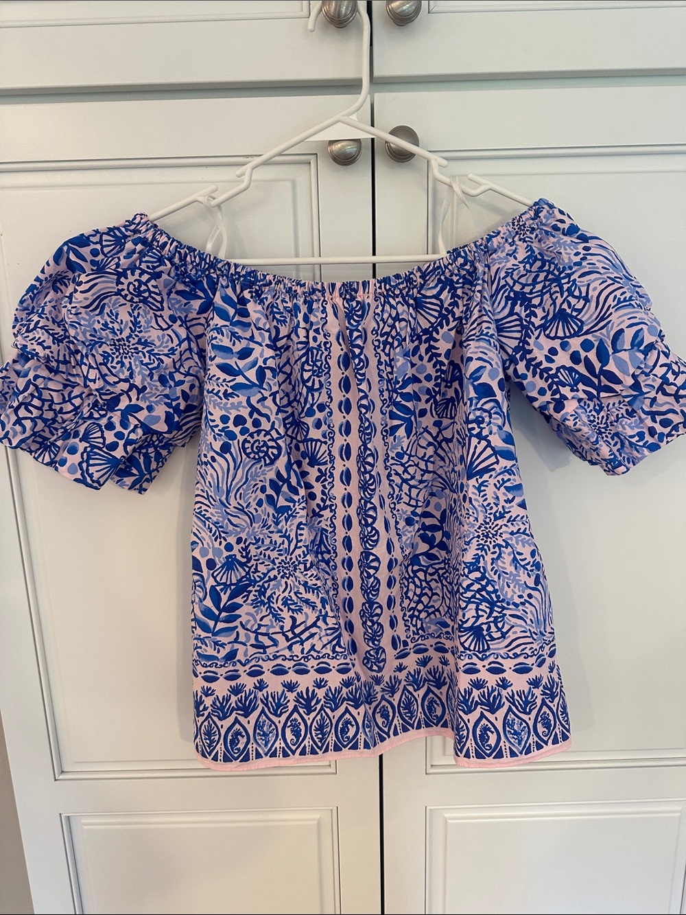 Lilly Pulitzer Pink and Blue Off-Shoulder Floral cotton blouse. Size M.